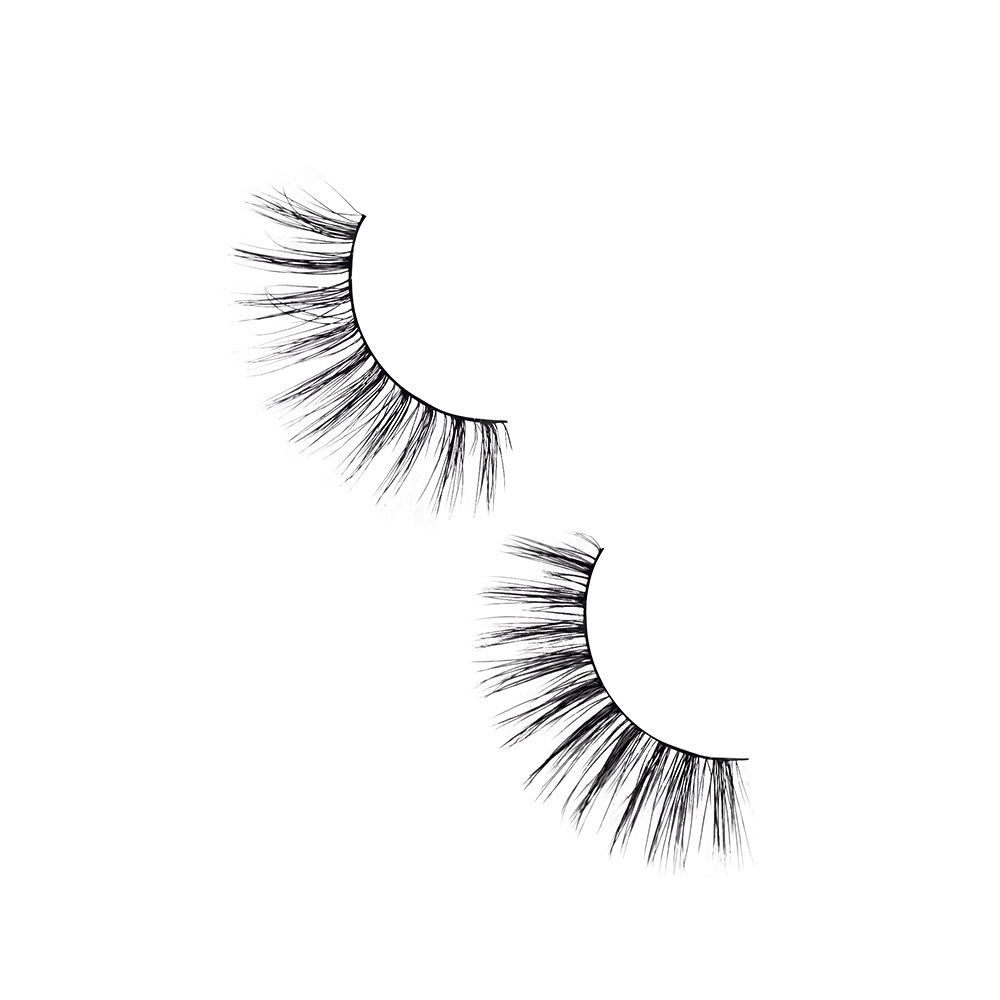 Strip lash! Natural great for any occasion ❤️